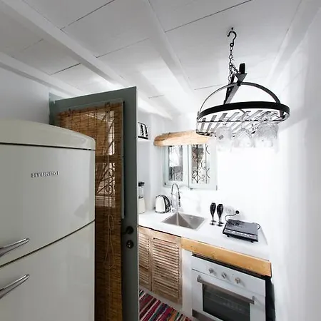 2 Suns House Ορνός
