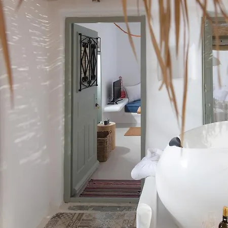 2 Suns House Ορνός