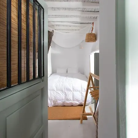 2 Suns House Πανσιόν Ορνός